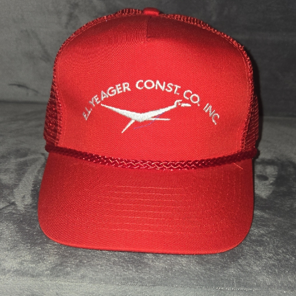 EL YEAGER CONST CO. INC. Classic Red Mesh Cap